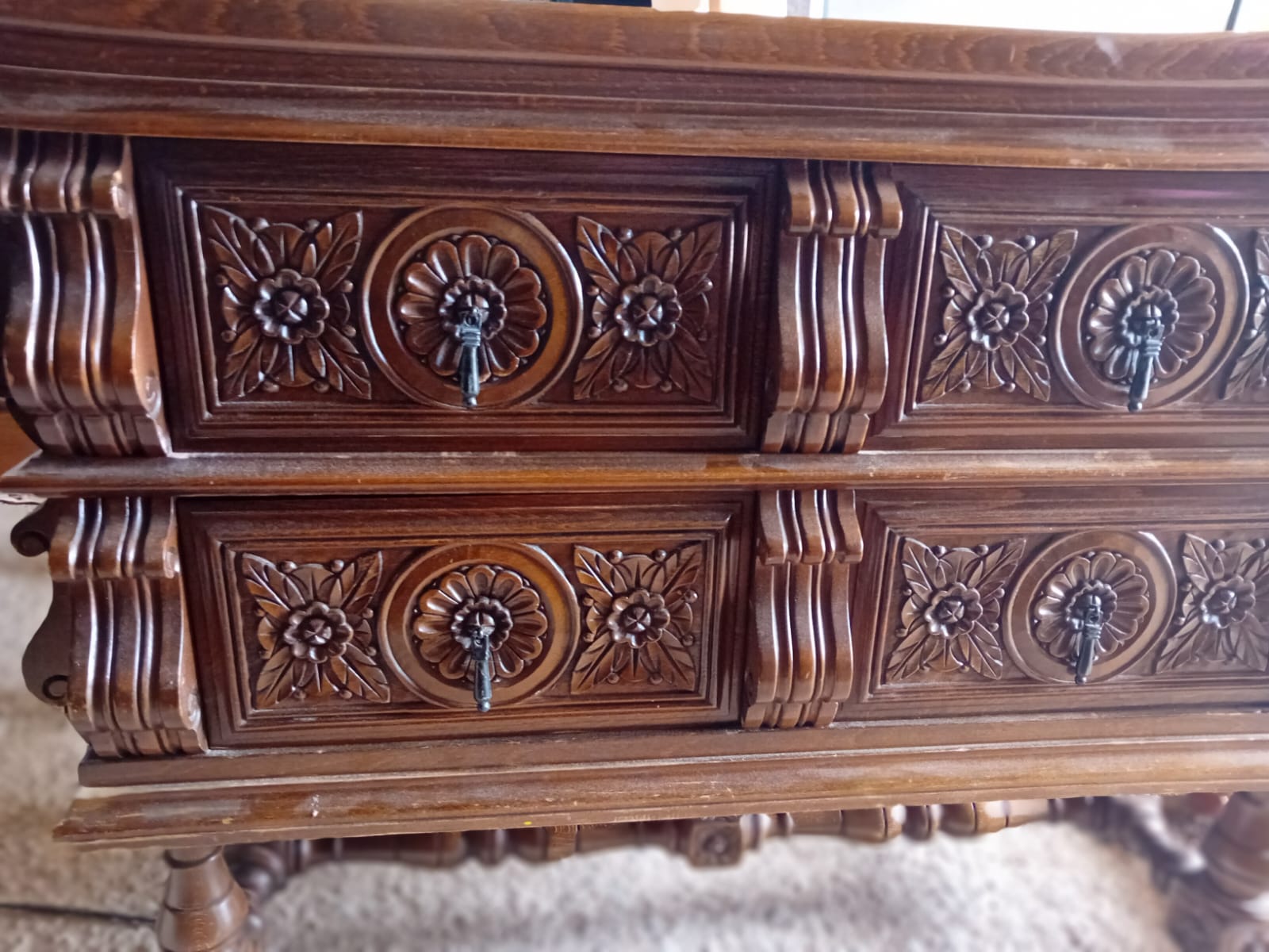 Mueble de madera vintage