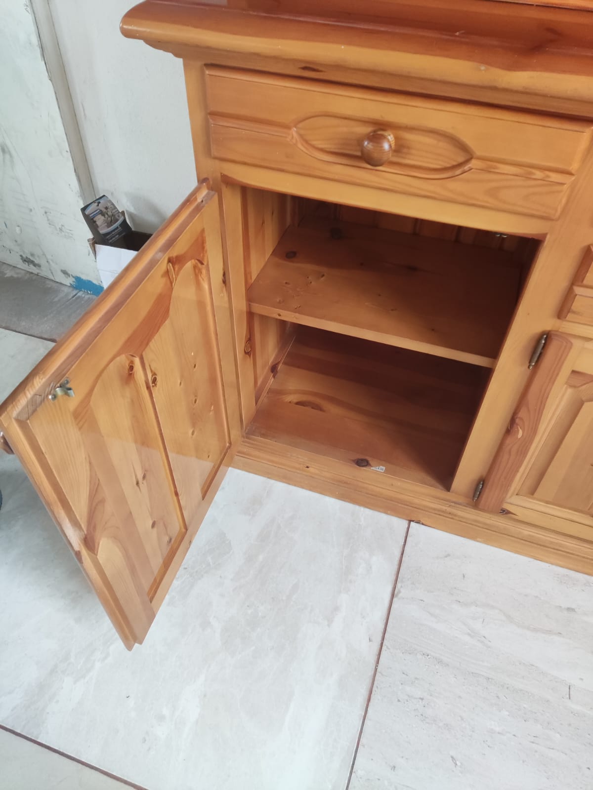 Mueble de madera
