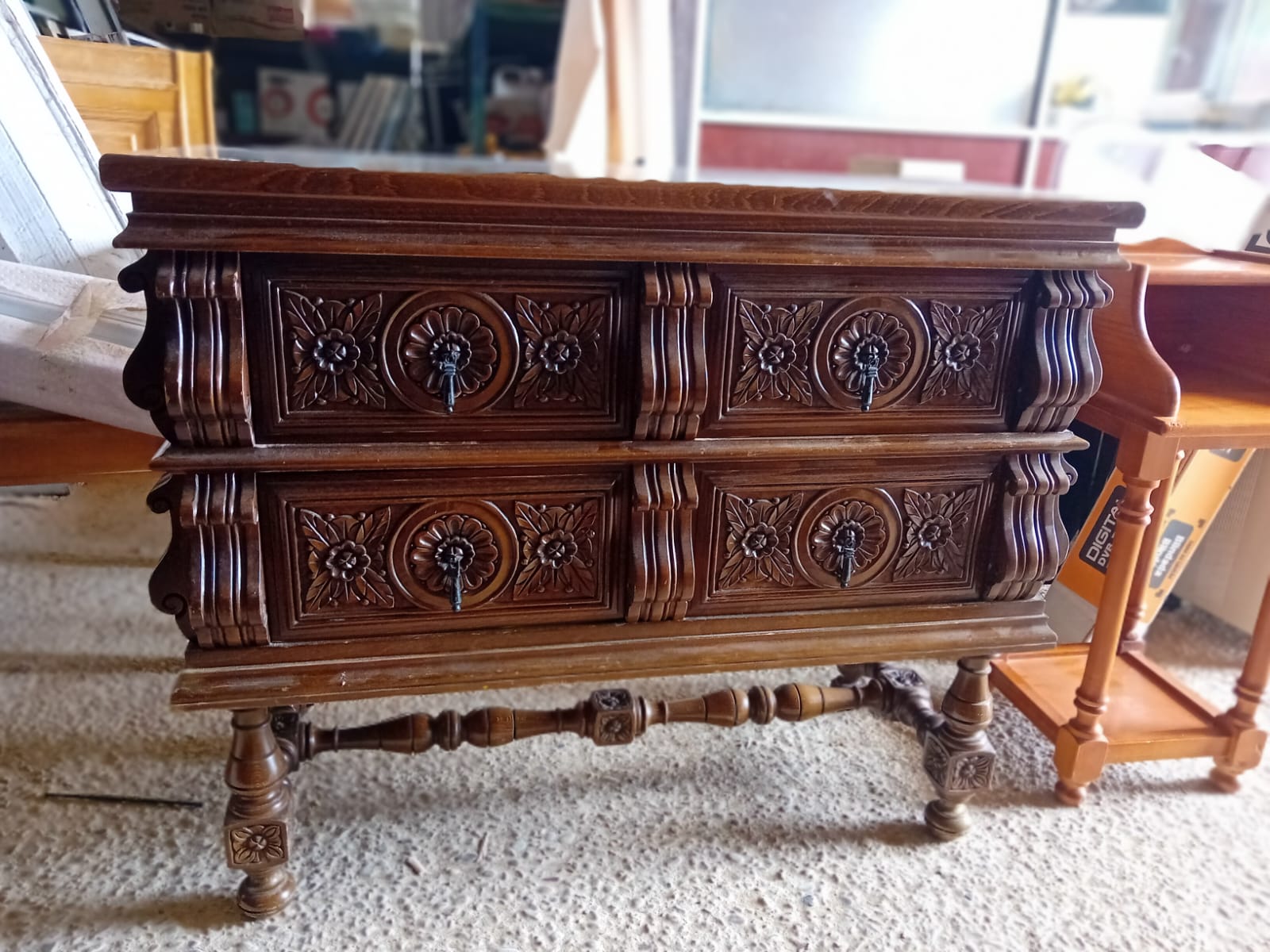 Mueble de madera vintage