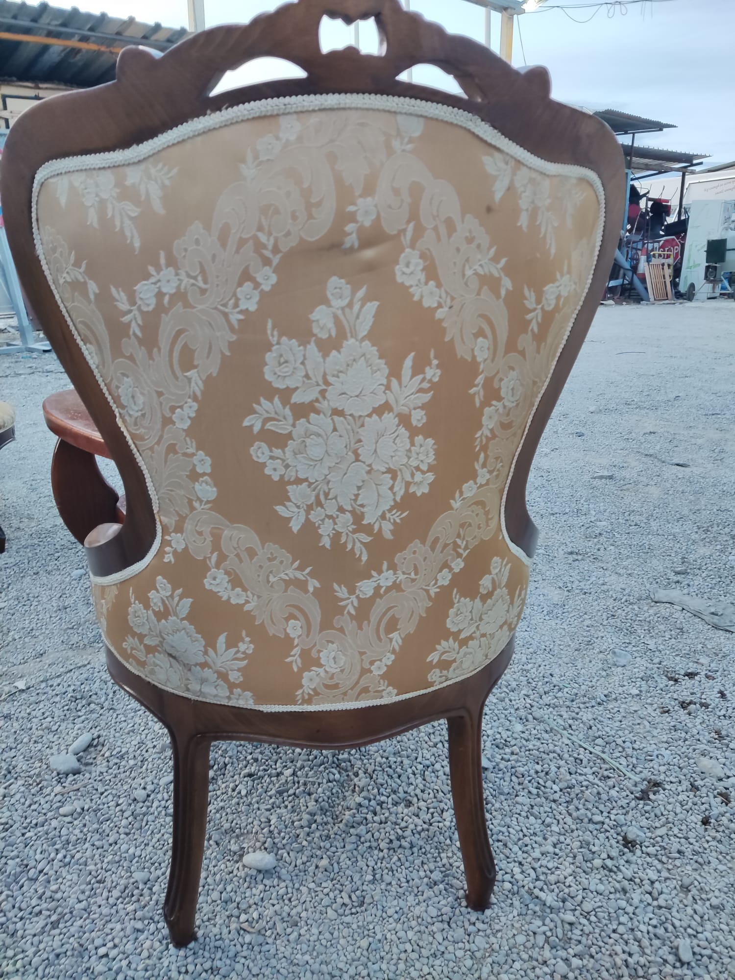 Juego de sillones con mesita de salón