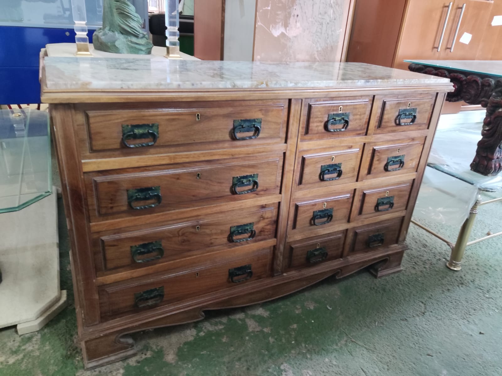 Mueble de castaño